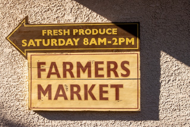 Farmers market sign